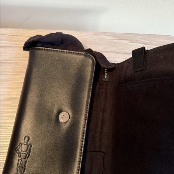 Sketch Black Leather Folding Pencil Sketch Book Case (Holds 14 Pencils) - Picture 3 of 5